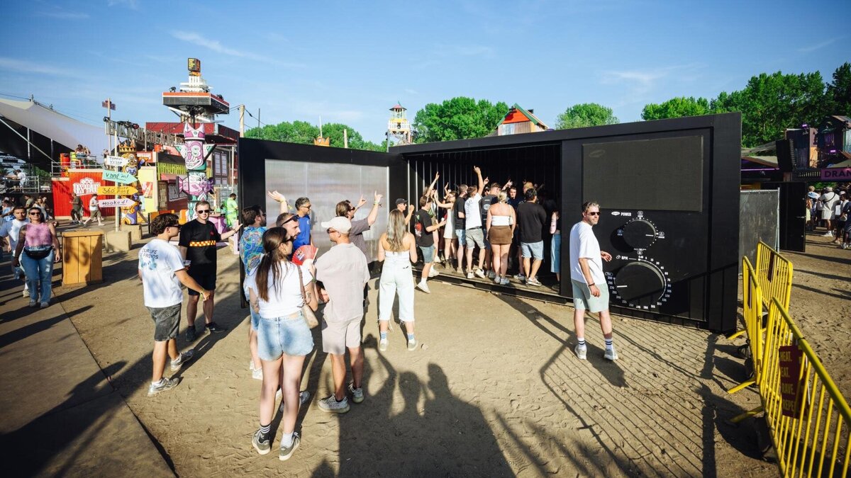 20260802_1839_Playground_SolarFestival_Maggi_©JelleDraper_DSC_9142
