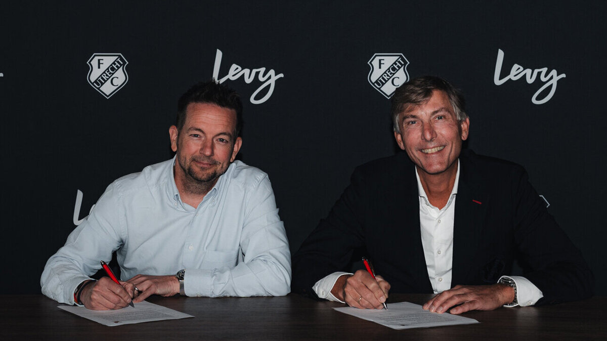 tekenmoment-levy-x-fcu-14