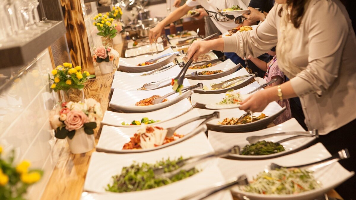 allybally4b-buffet-3955616_1920