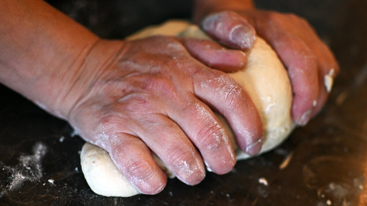 irenna-dough-6762777_1920